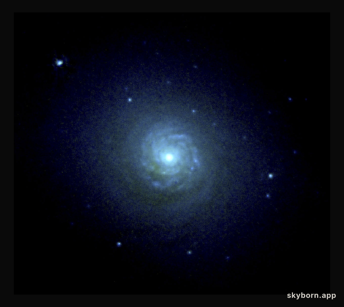 NGC 7257: spiral disk and globular star clusters at the core of a colliding galaxy