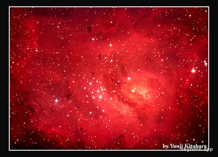 M8: In the Center of the Lagoon Nebula