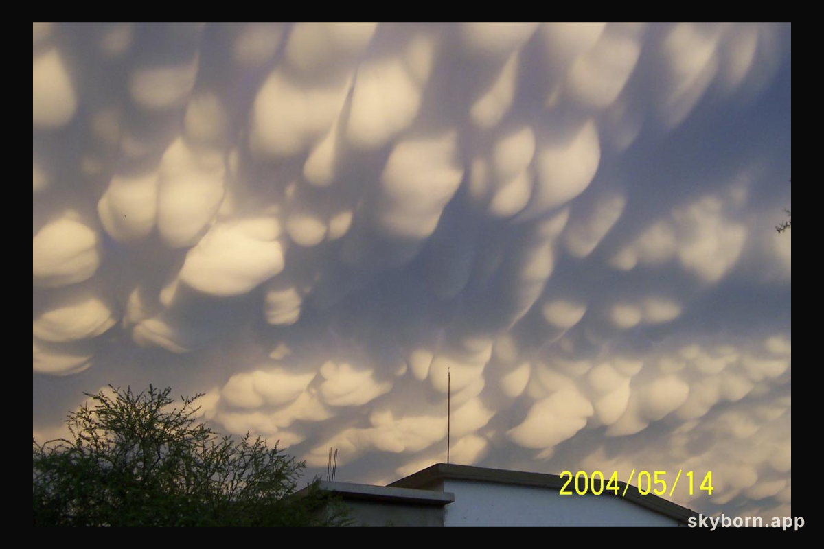 Mammatus Clouds Over Mexico
