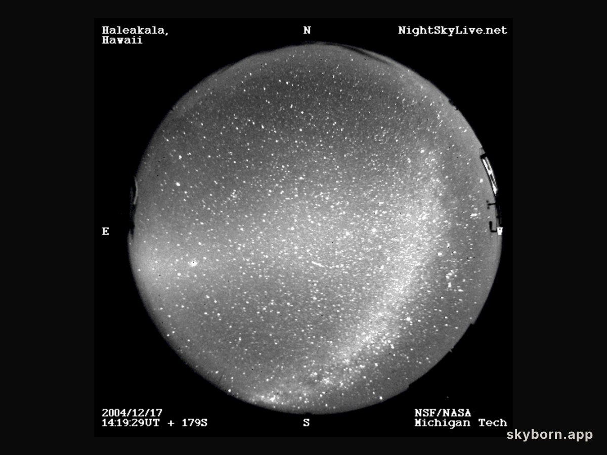 A Mysterious Streak Above Hawaii