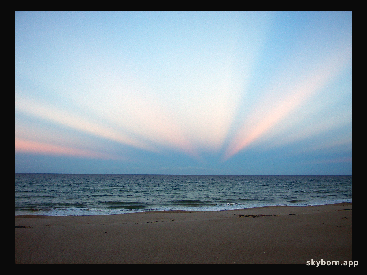 Anticrepuscular Rays Over Florida