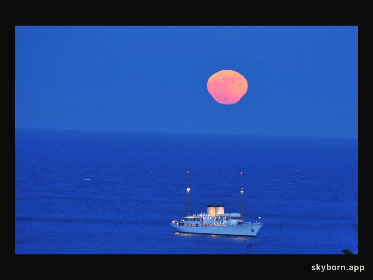 Seaside Moon Mirage