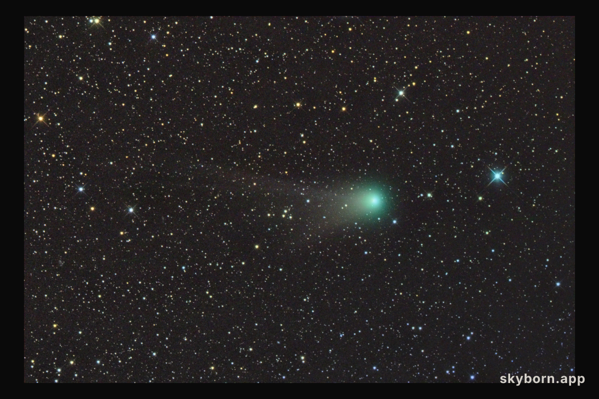 Tails of Comet Garradd