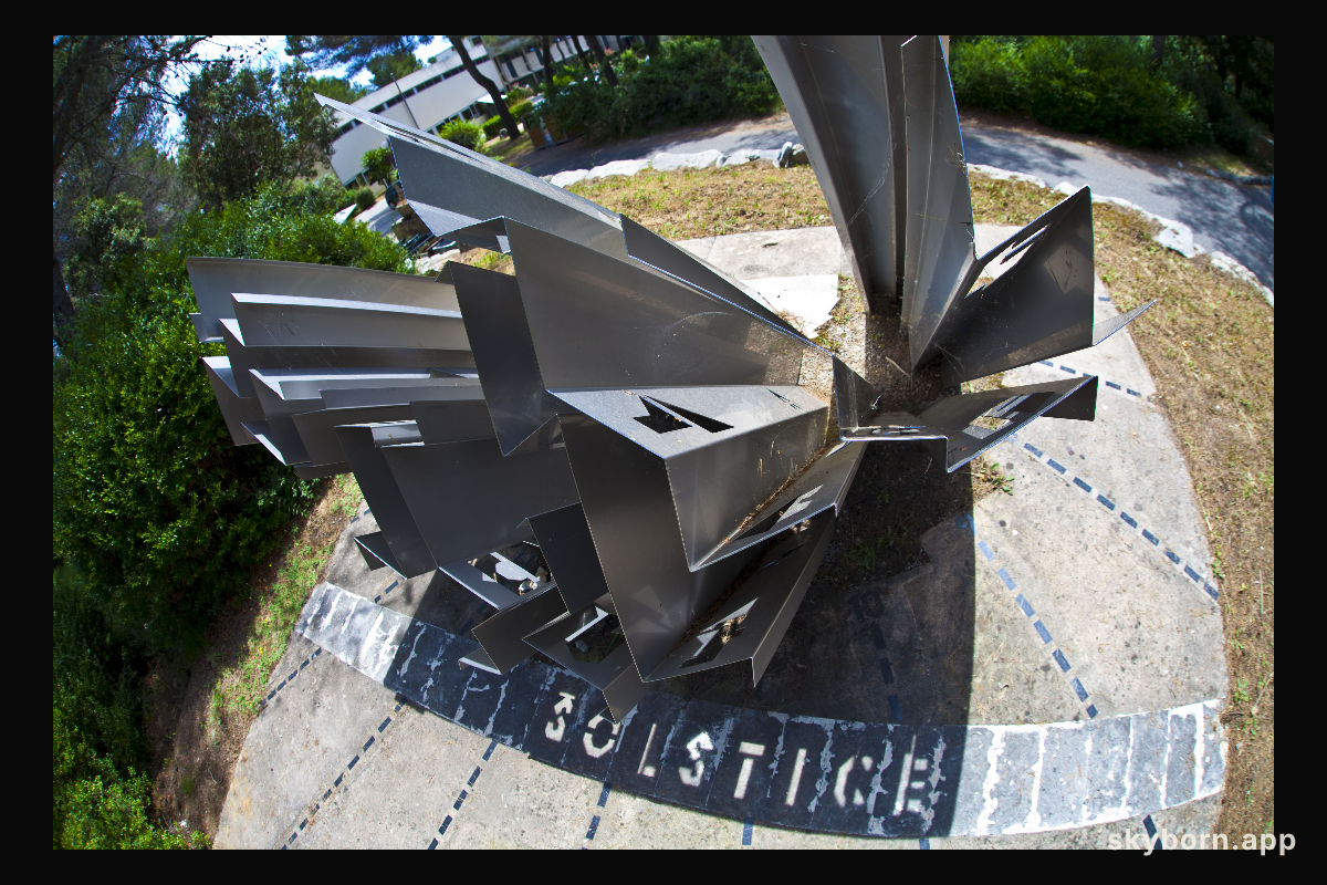 A Sundial that Shows Solstice