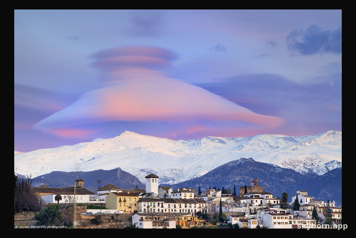 Cap Cloud over the Sierra Nevadas