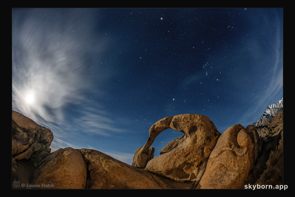 Möbius Arch Moonrise