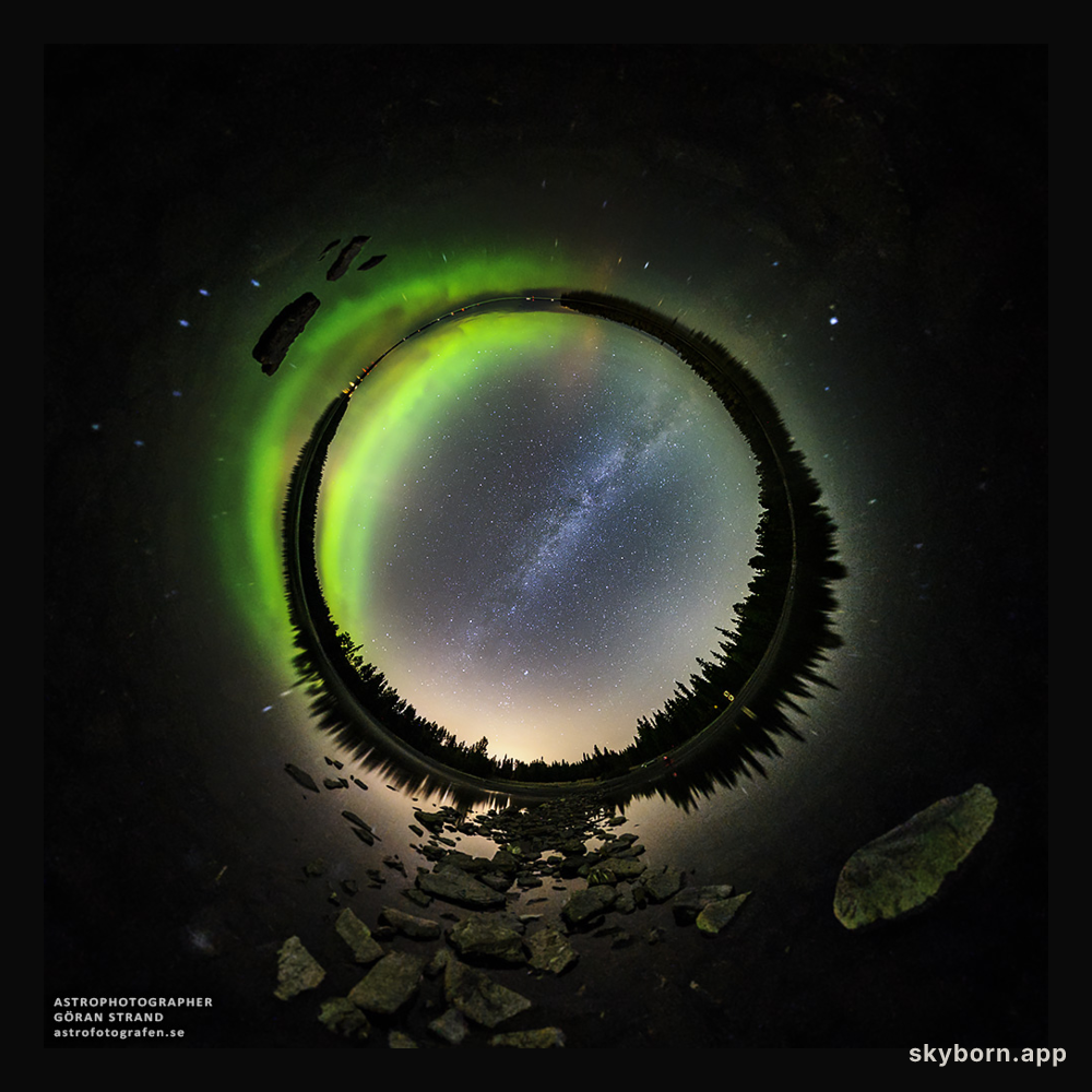 Aurora and Milky Way in a Little Sky