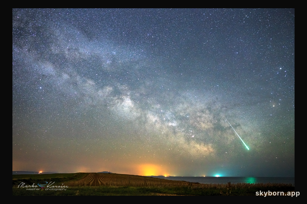 Meteor in the Milky Way