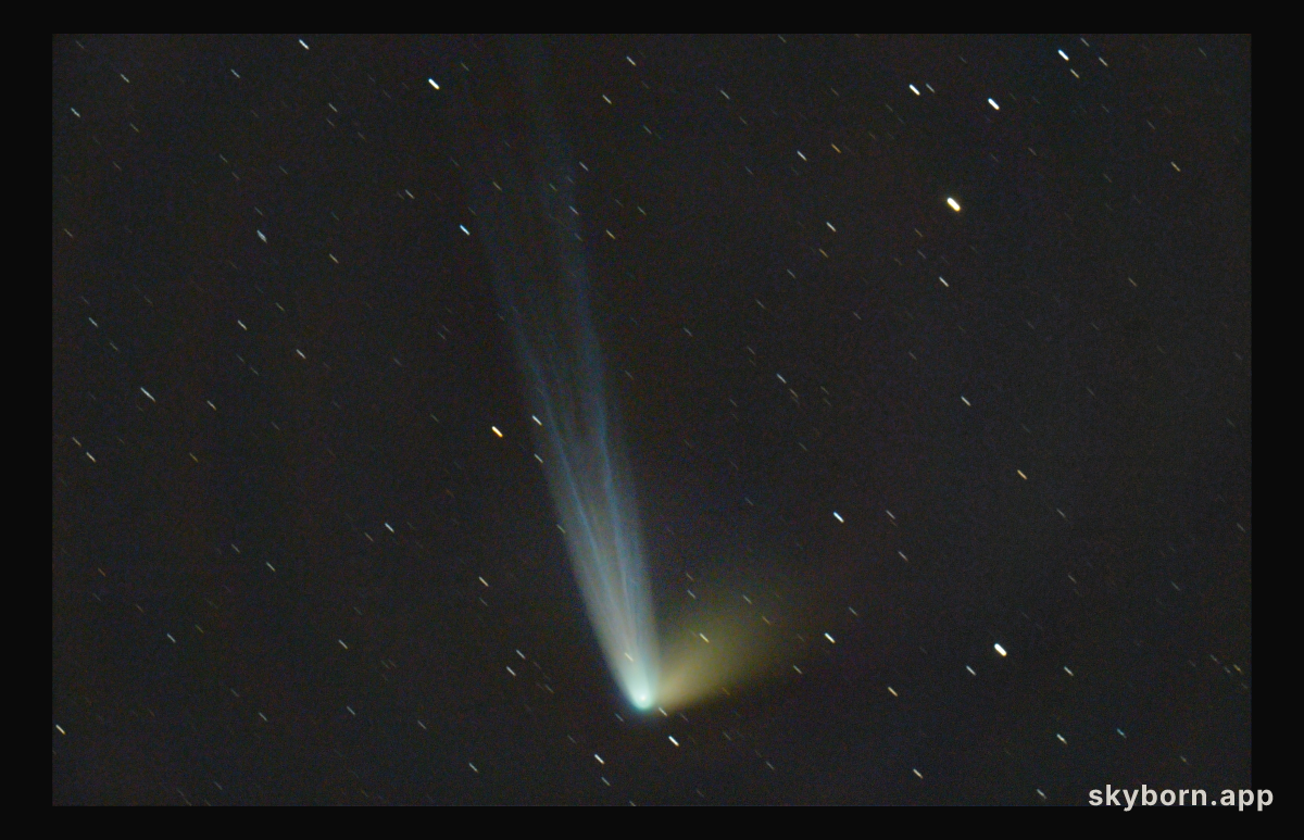 Comet Tails and Star Trails