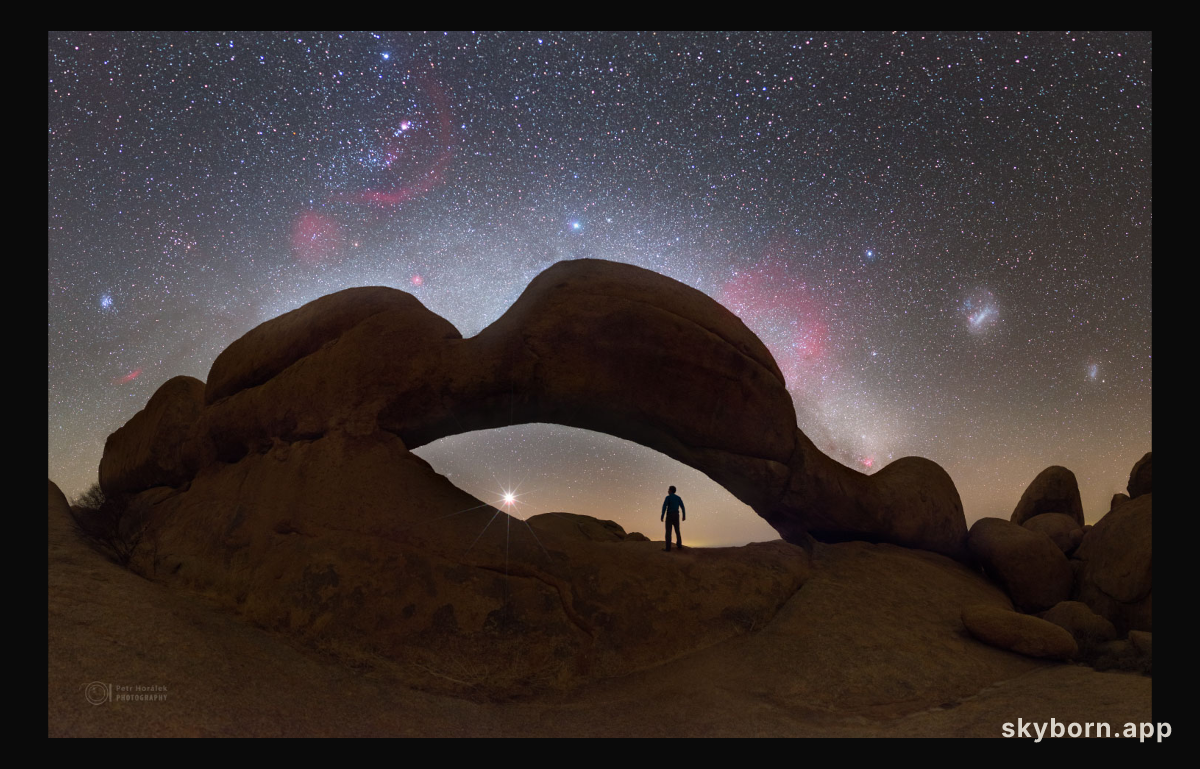 Seeking Venus under the Spitzkoppe Arch