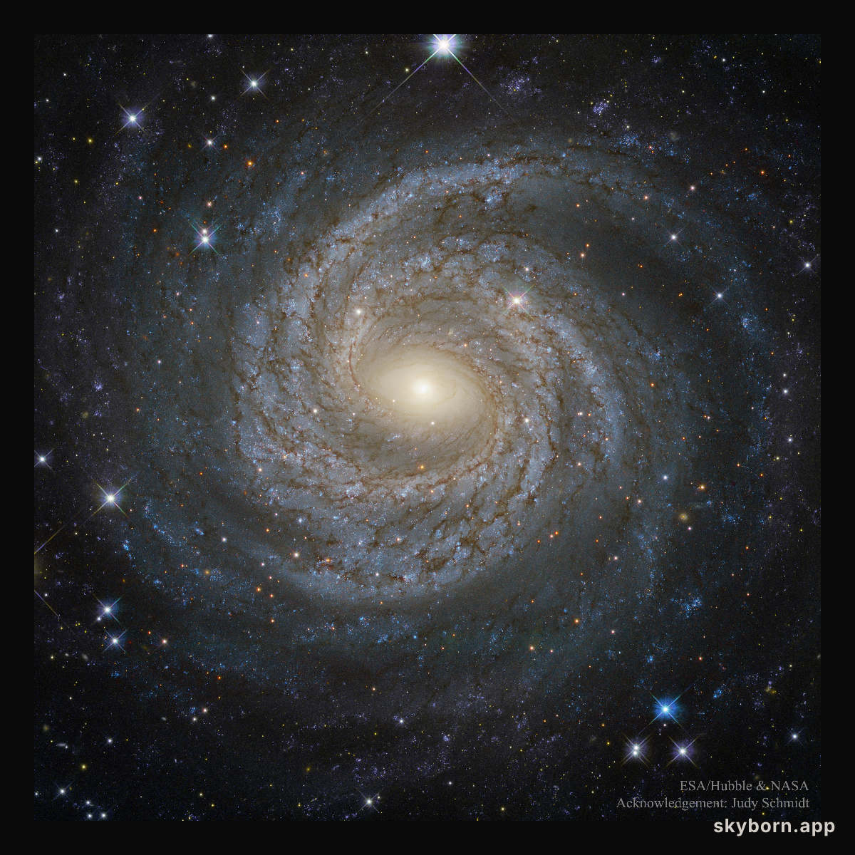 NGC 6814: Grand Design Spiral Galaxy from Hubble
