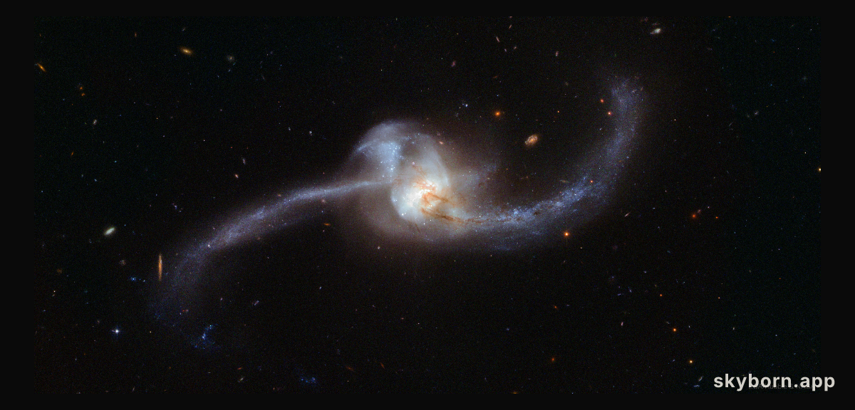 NGC 2623: Merging Galaxies from Hubble