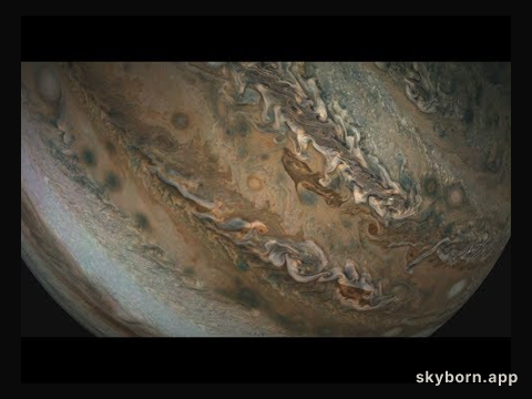 Perijove 16: Passing Jupiter