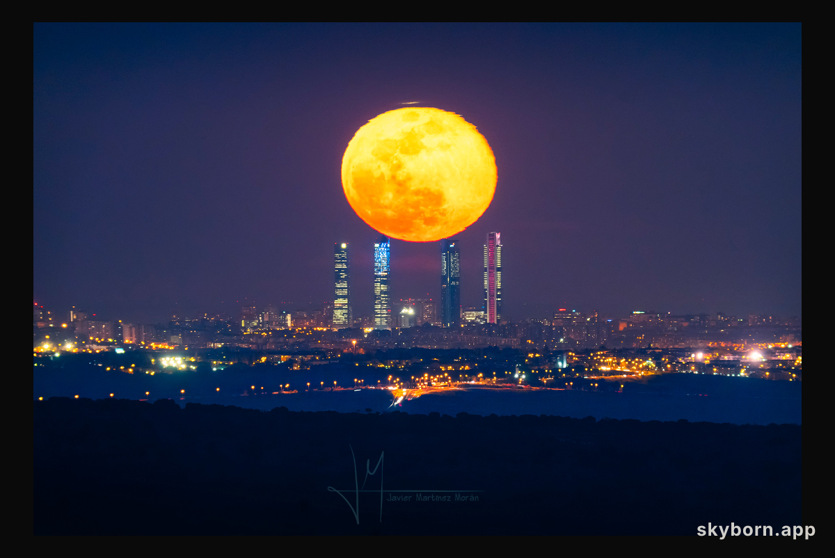 Four Towers and the Equinox Moon