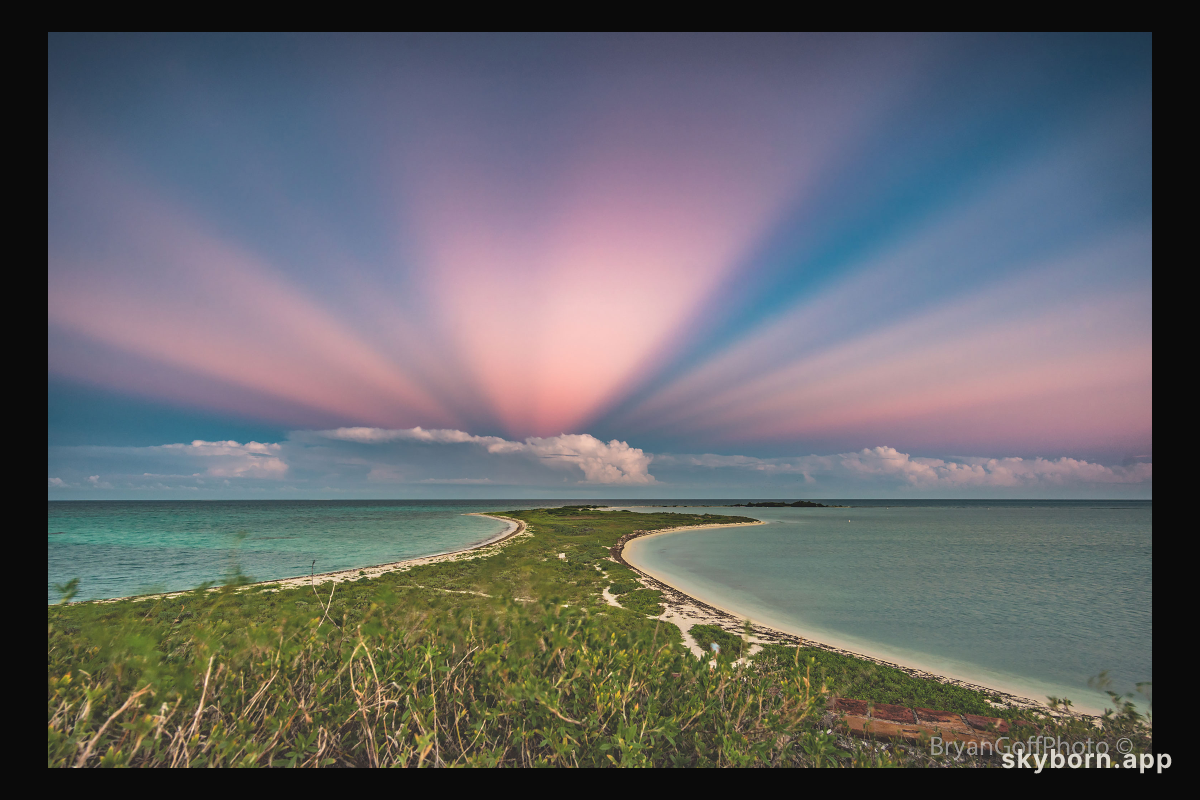 Anticrepuscular Rays over Florida