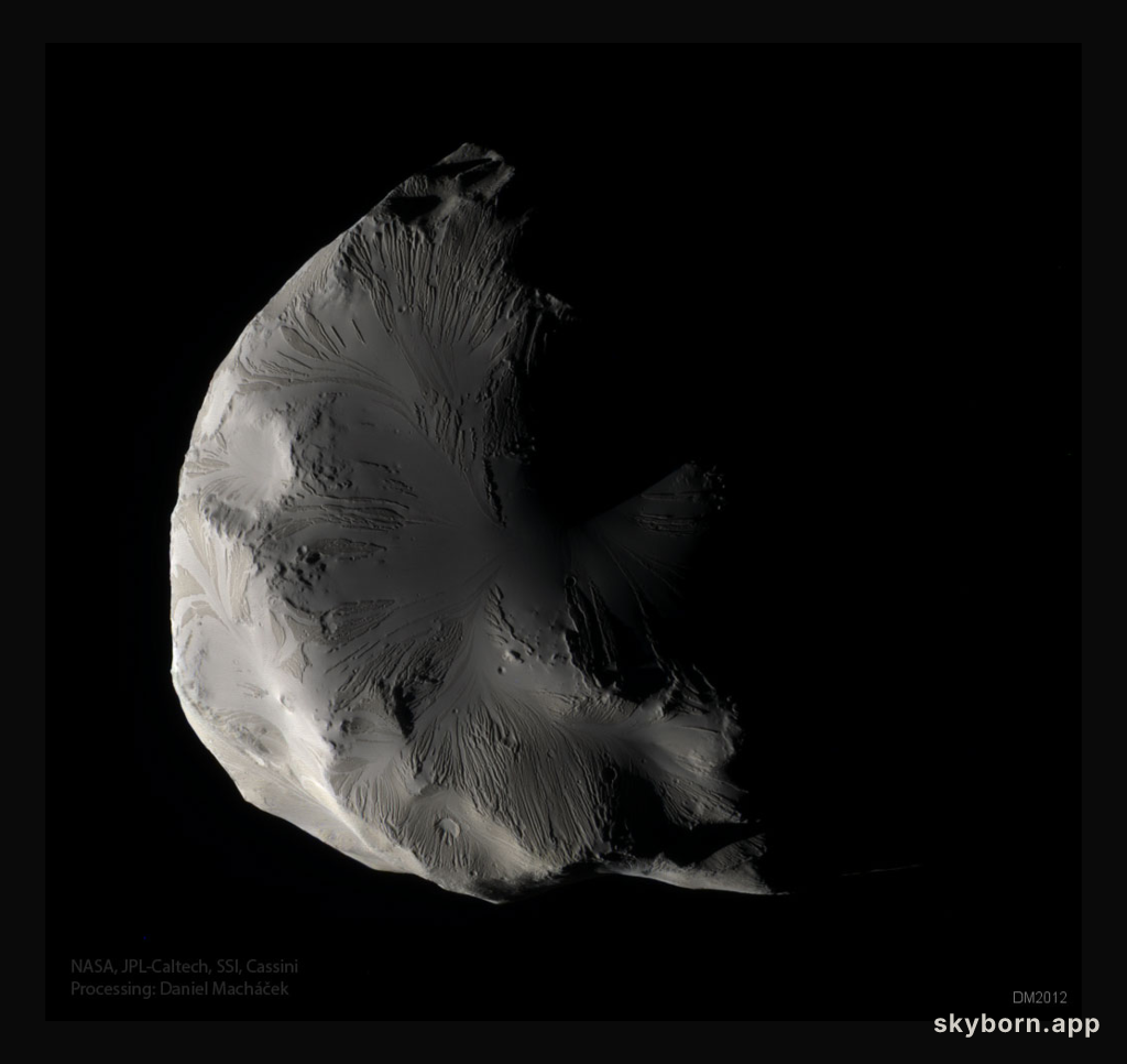 Saturn's Moon Helene in Color