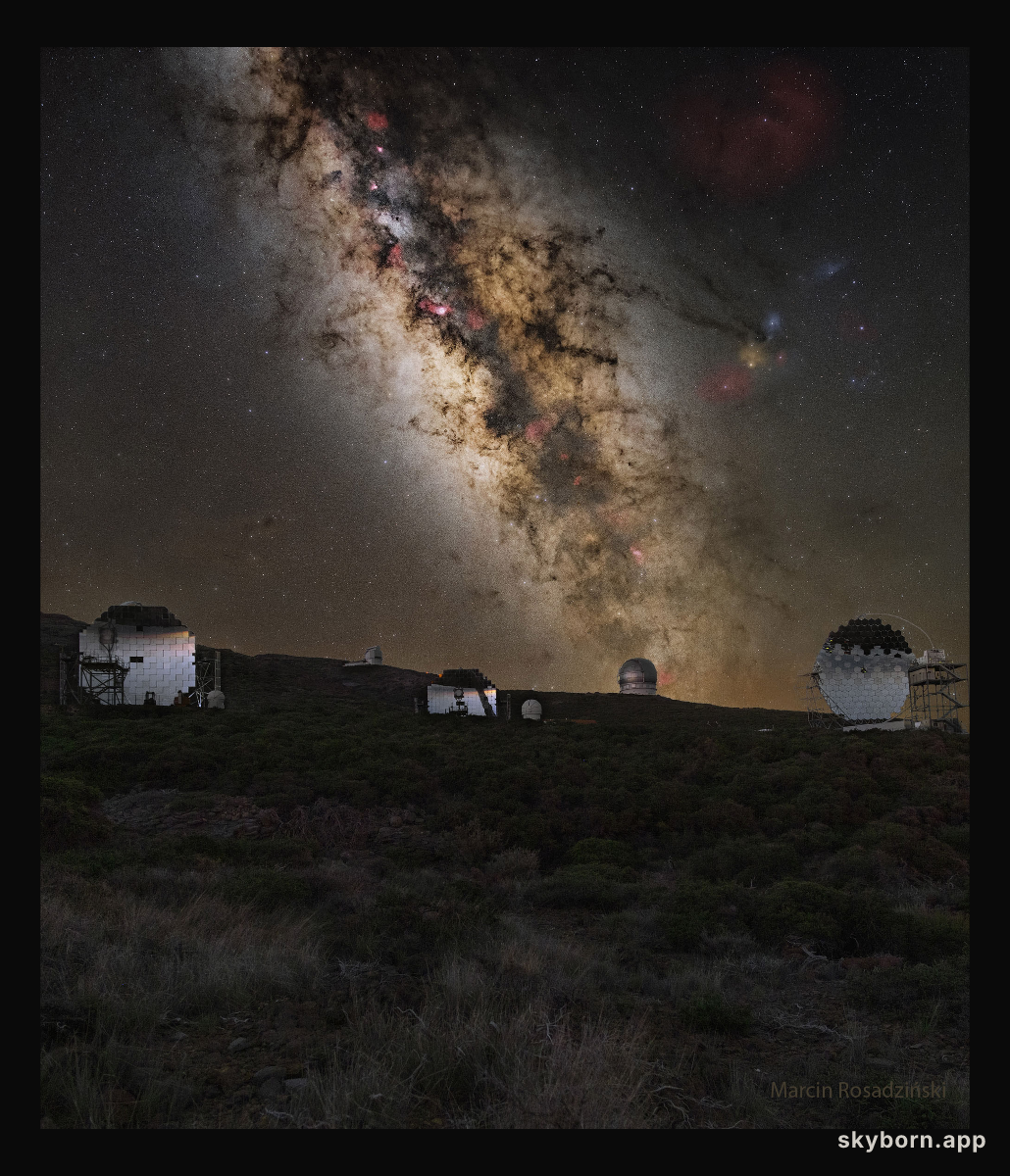 Milky Way above La Palma Observatory