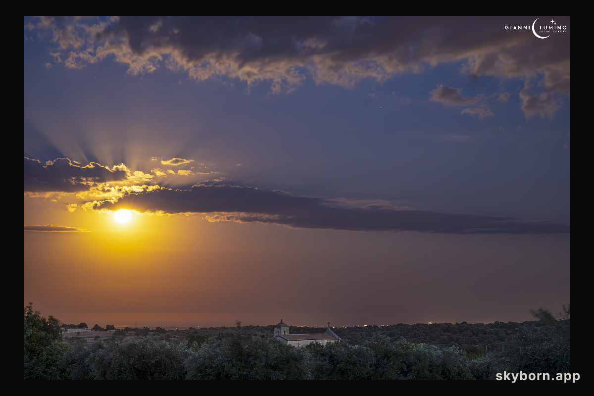 Moonrays of August