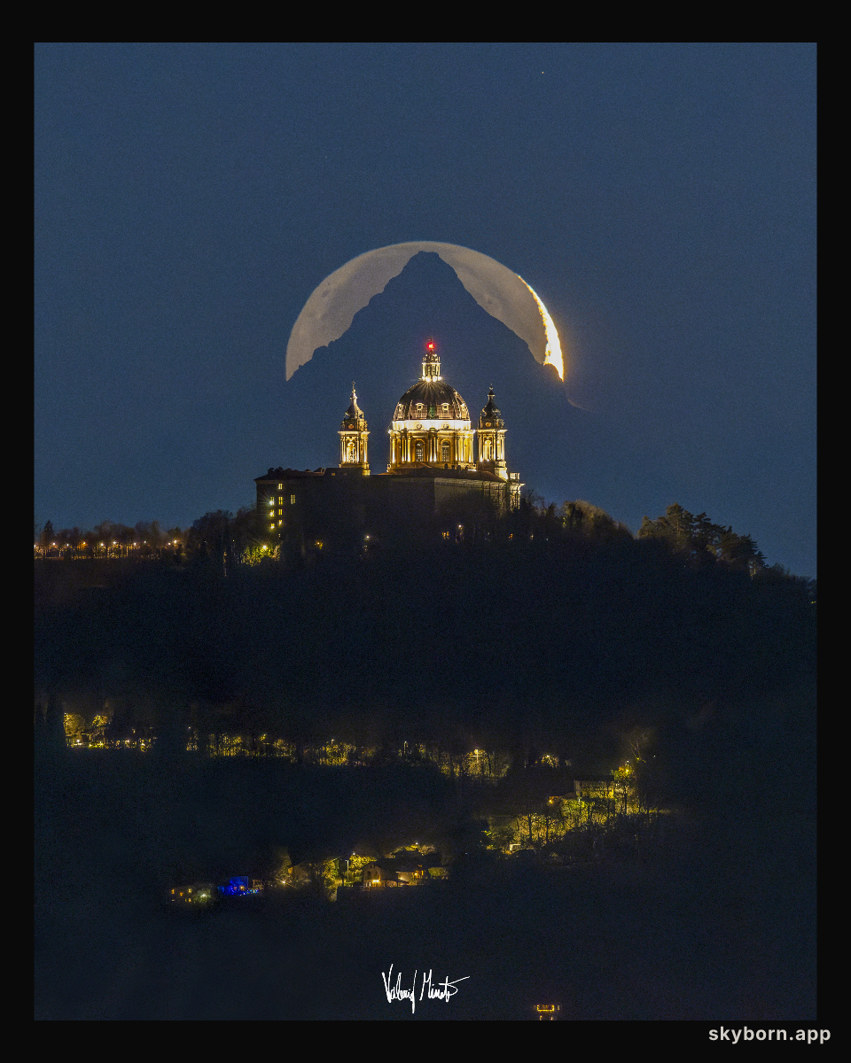 Cathedral, Mountain, Moon