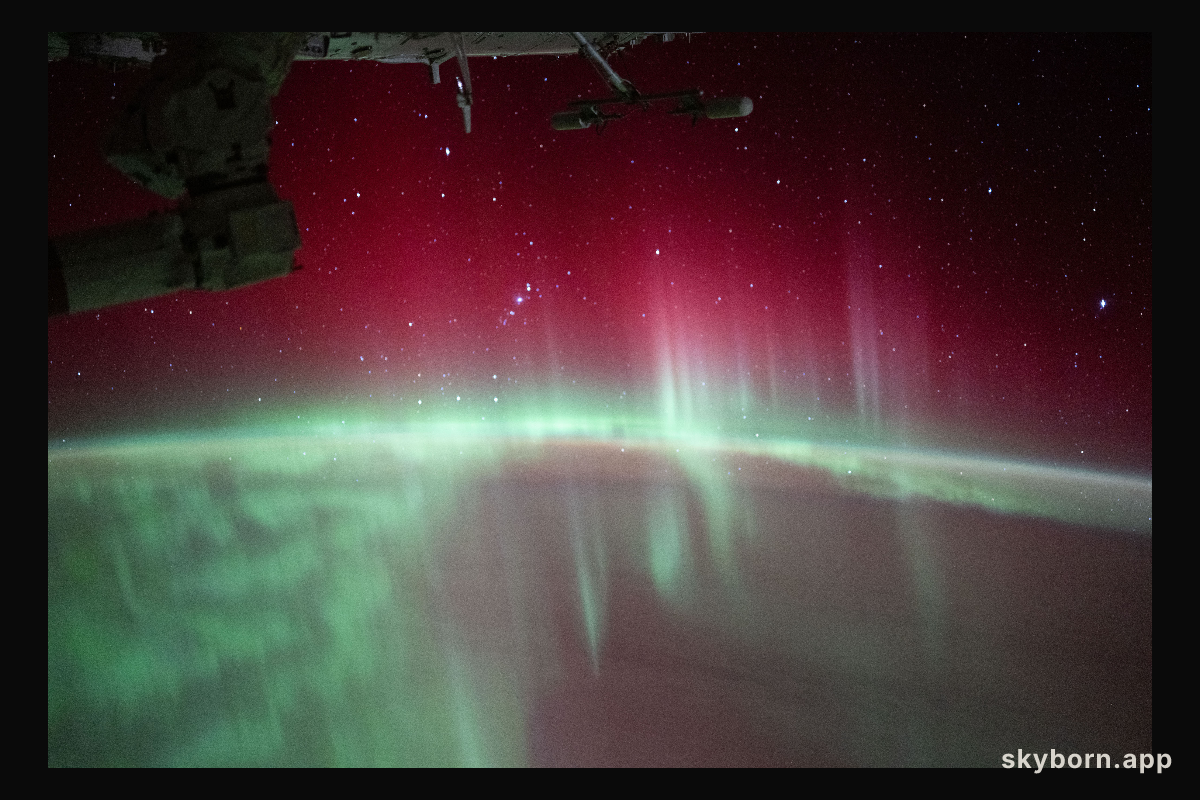 Aurora Australis and the International Space Station