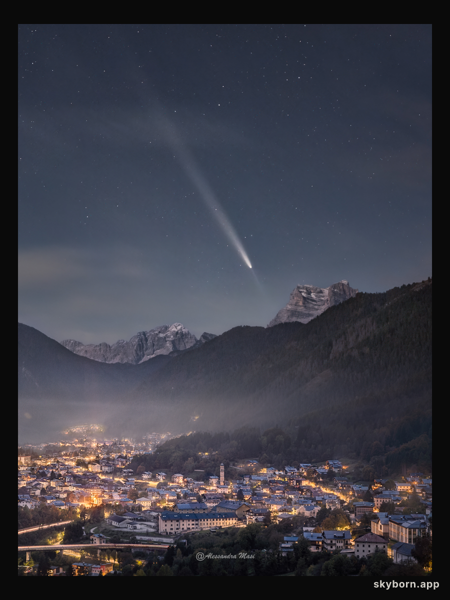 Comet Tsuchinshan-Atlas over the Dolomites