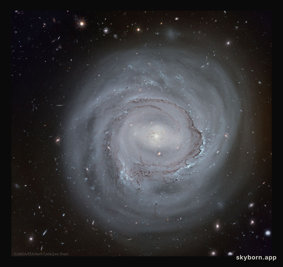 Anemic Spiral NGC 4921 from Hubble
