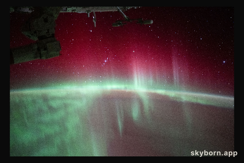 Aurora Australis and the International Space Station