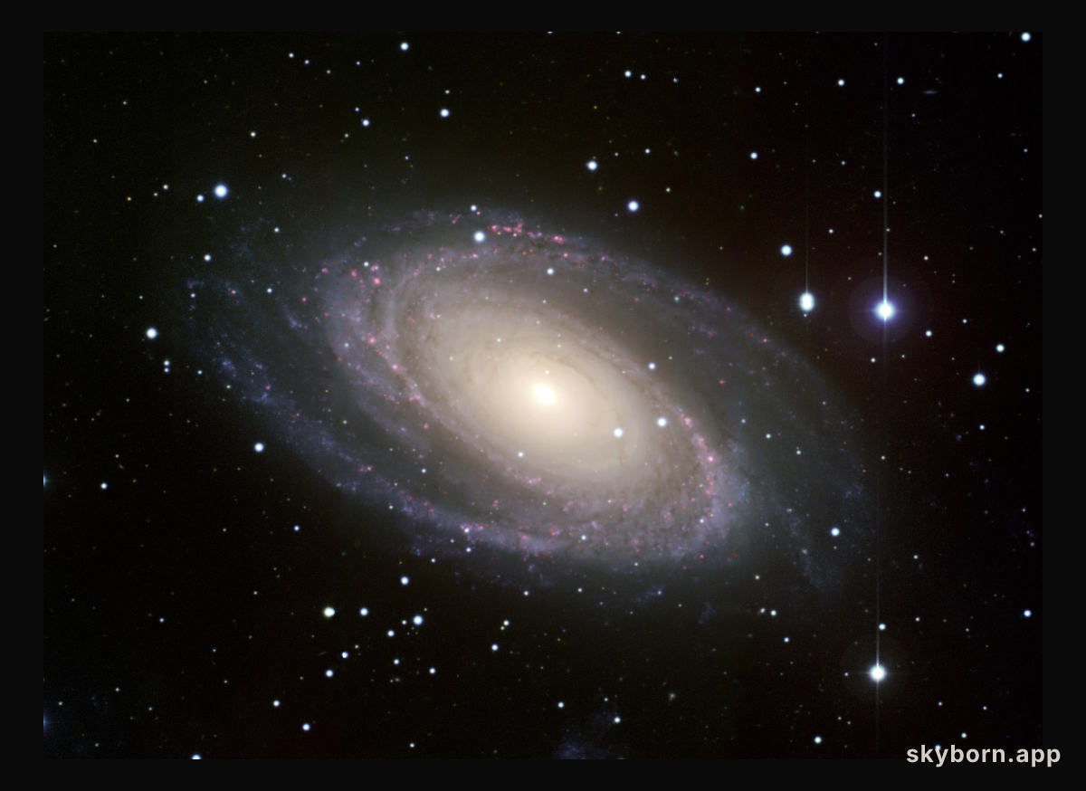 Grand Spiral Messier 81 (ground-based)