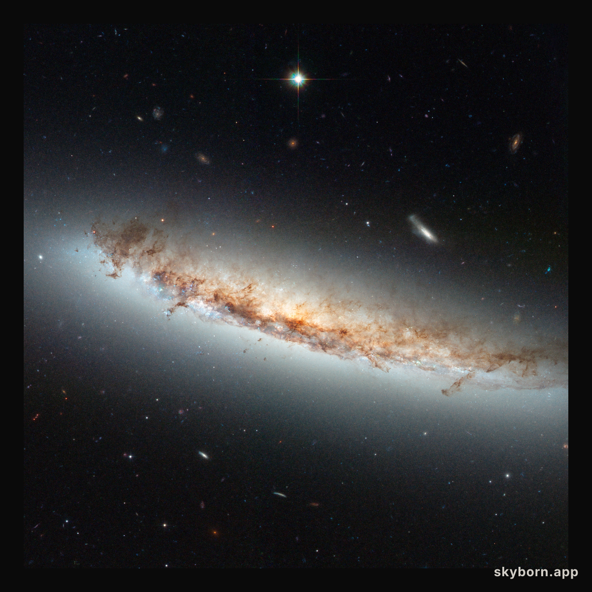 Hubble views NGC 4402