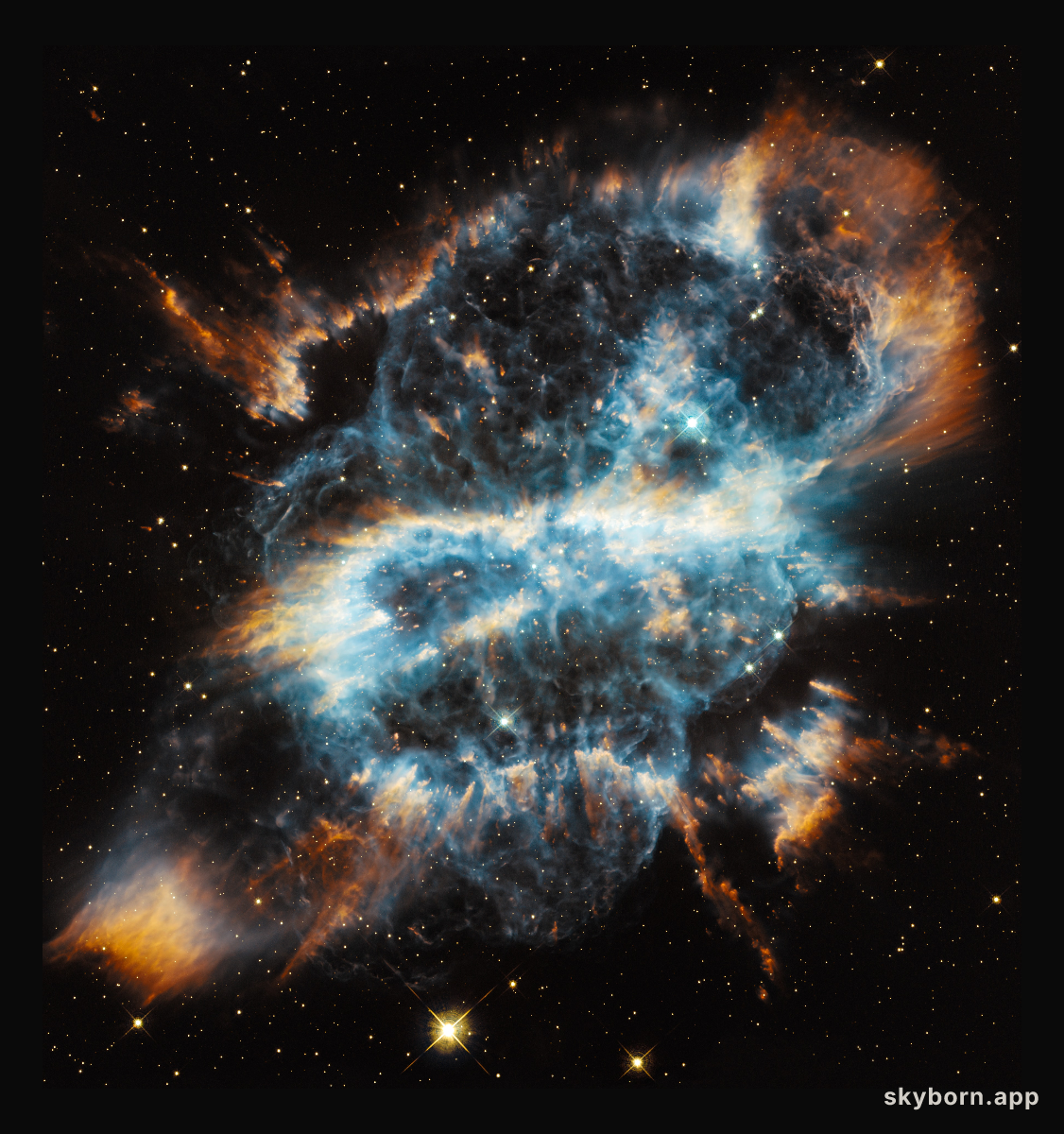 Hubble snaps NGC 5189