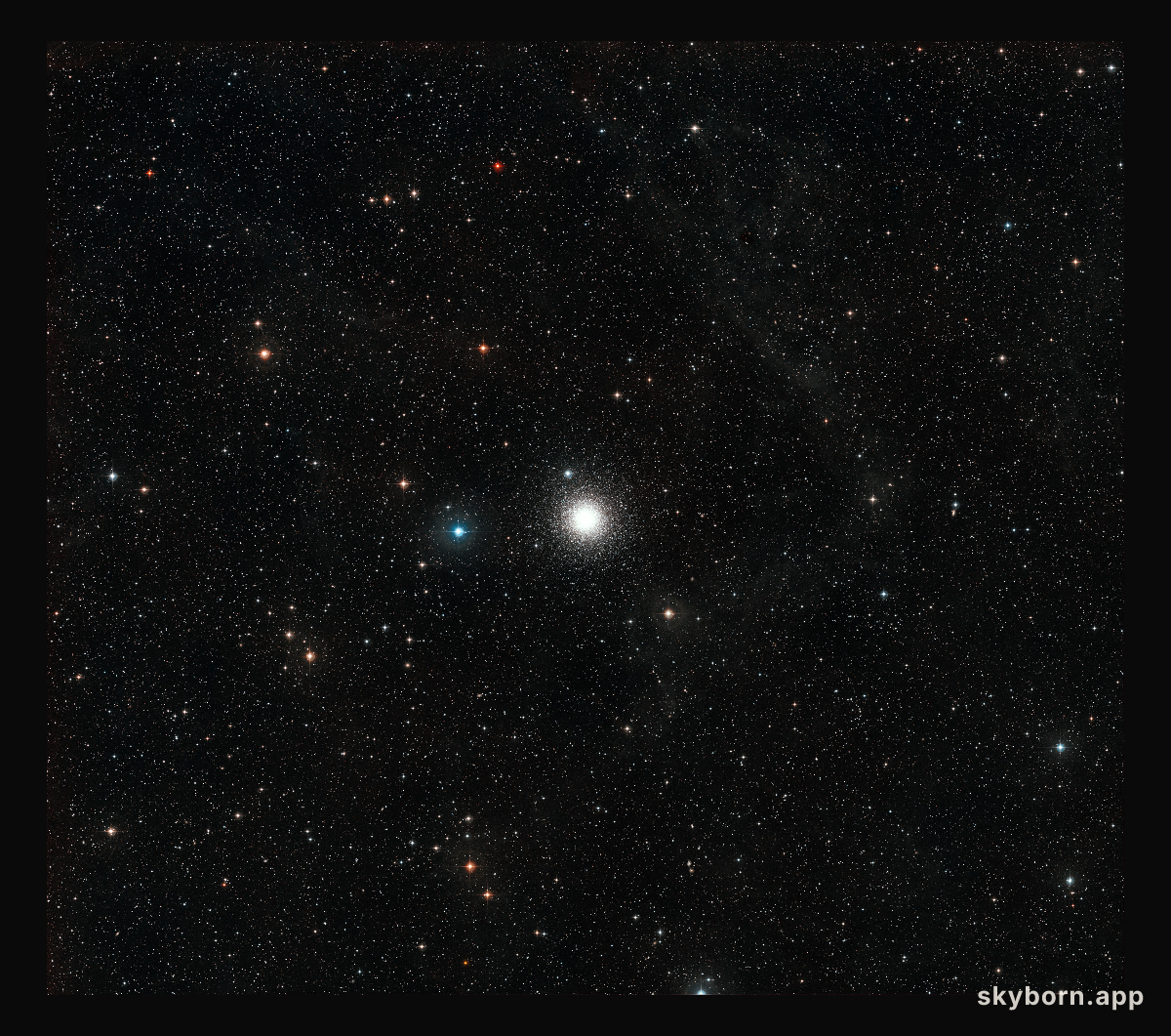 Wide field image of star cluster Messier 15 (ground-based view)