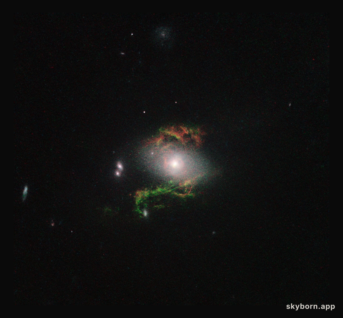 Hubble view of green filament in galaxy 2MASX J15100402+0740370