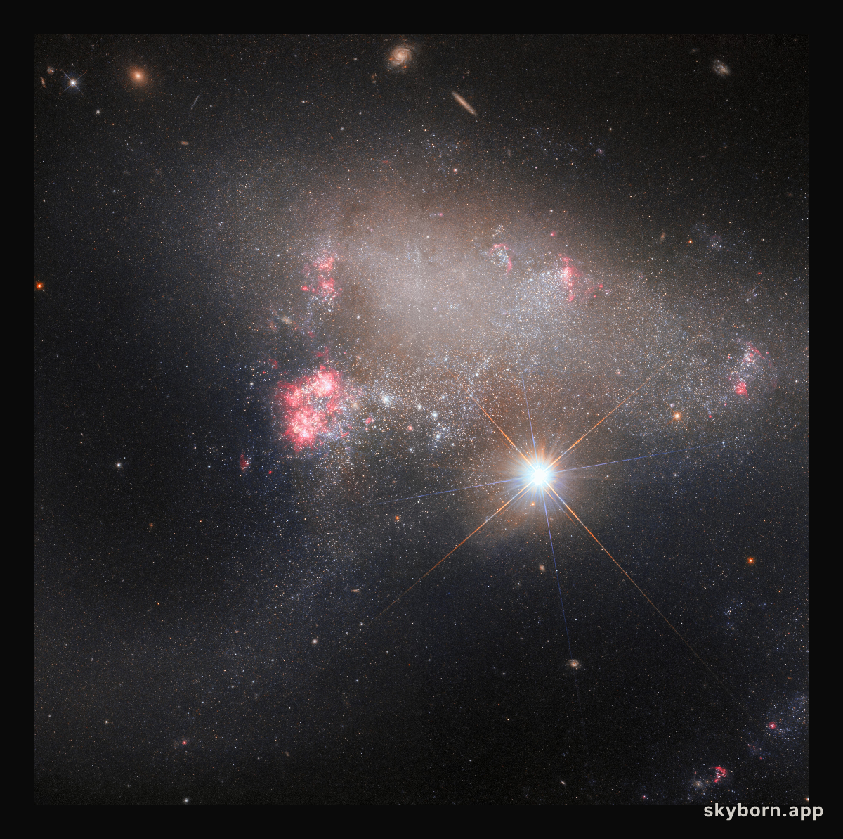 Starstruck image of Arp 263