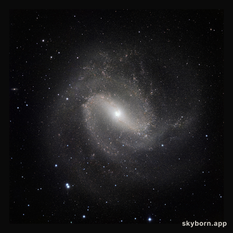 The classic spiral Messier 83 seen in the infrared with HAWK-I
