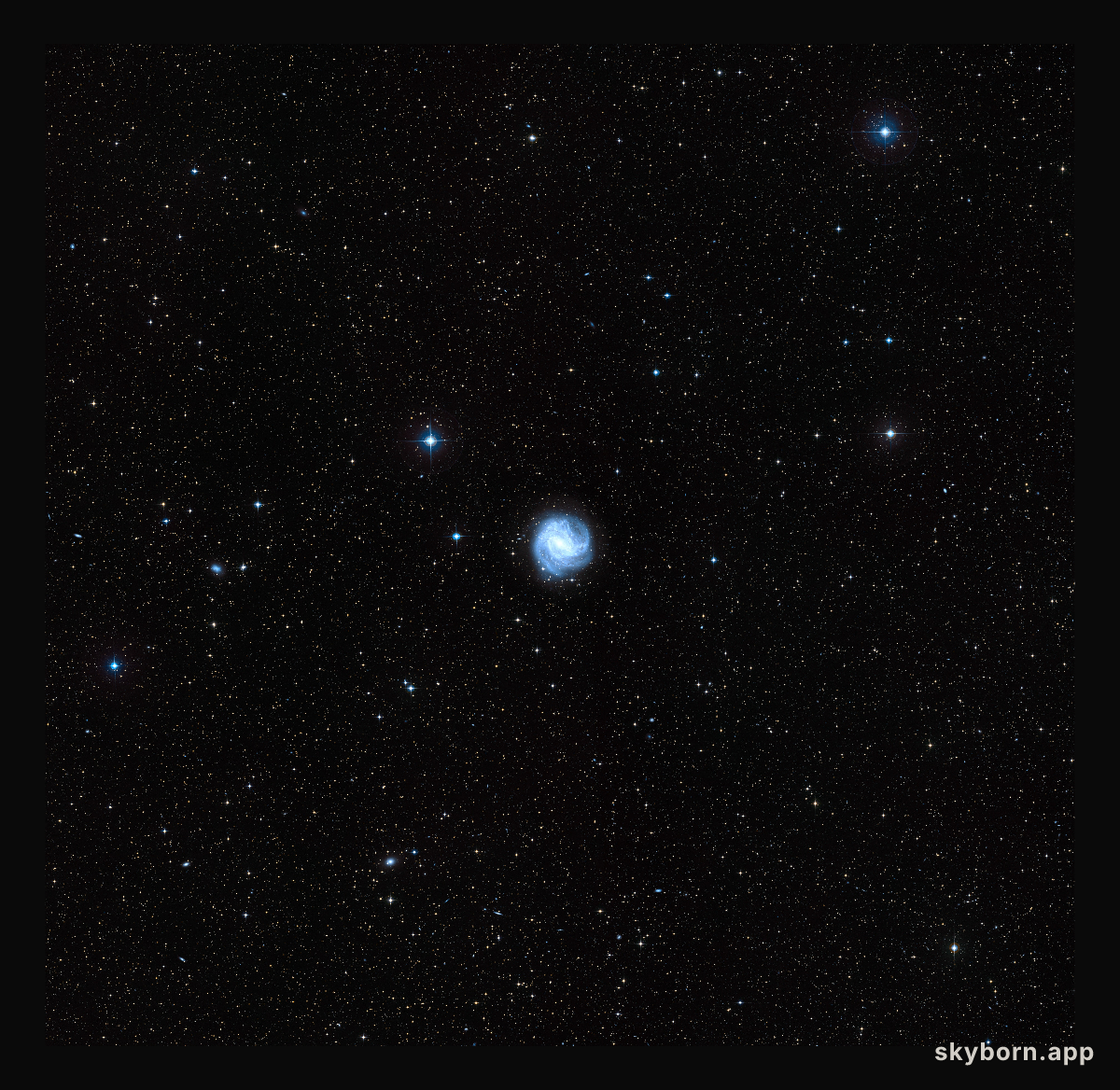 The sky around Messier 83
