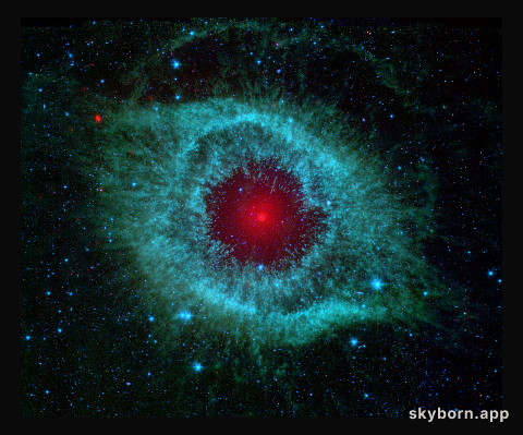 Comets Kick up Dust in Helix Nebula