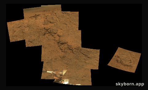 Outcrop on Murray Ridge Section of Martian Crater Rim