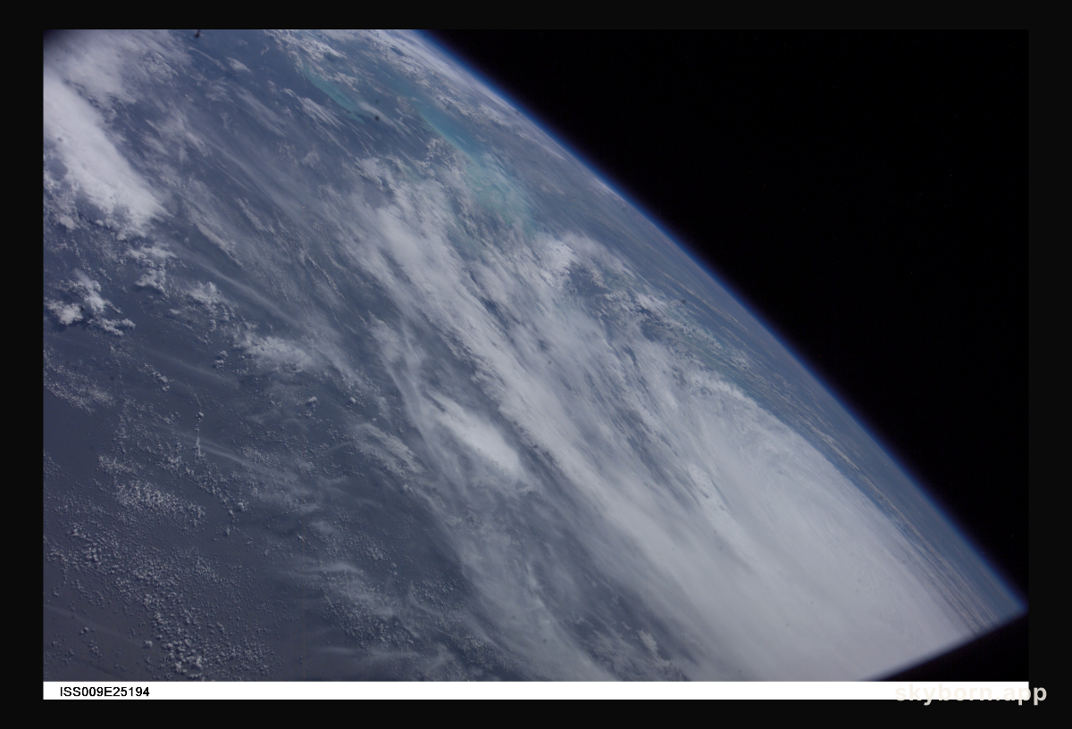 Oblique view of Hurricane Jeanne, as seen from the International Space Station at 17:50:38 GMT, September 26, 2004