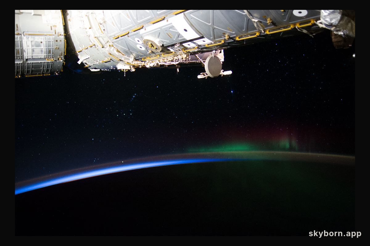 Orion rising and Auroras