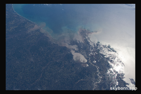 The Mississippi River runs past Lake Pontchartrain, through the city of New Orleans, Louisiana, and into the Gulf