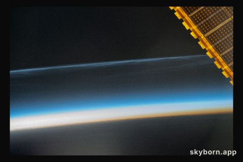 Noctilucent clouds illuminated when the sun is below Earth's horizon