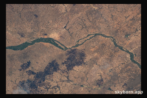 The Niger River flows through the African nation of Mali