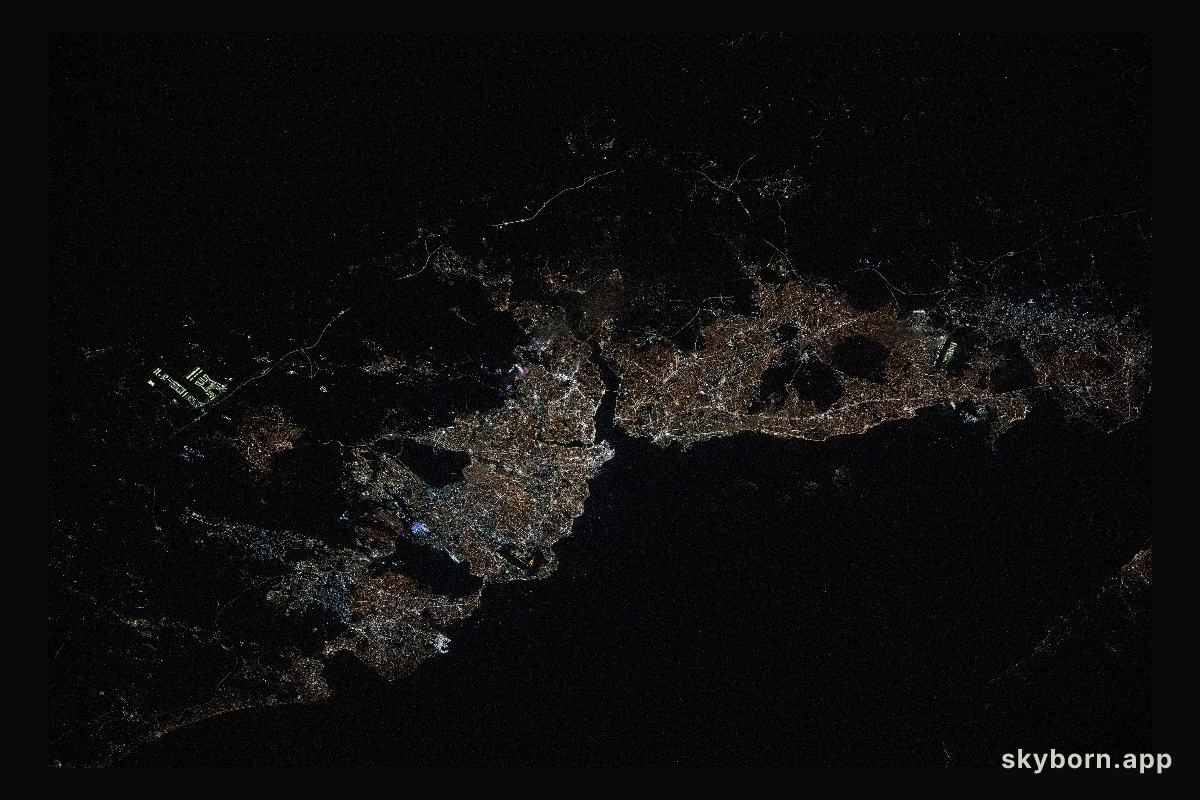 The city lights of Istanbul, Turkiye
