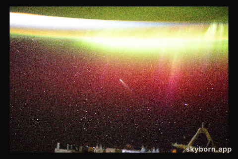 Comet Lemmon soars past Earth at a distance of about 57.2 million miles