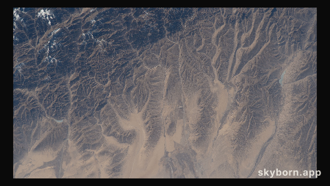 The far western edge of the Taklamakan Desert meets the Pamir Mountains in China